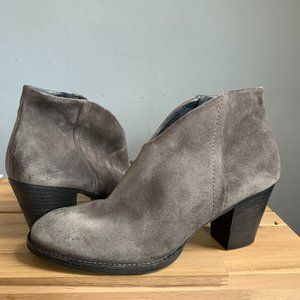 Paul Green Delgado Suede Ankle Bootie